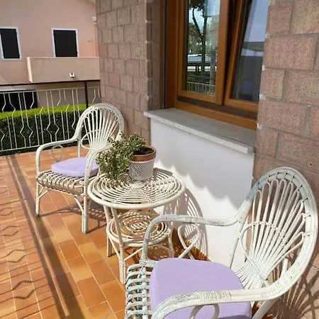 Con Due Nei Pressi Di Piazza Mazzini * Lido di Jesolo